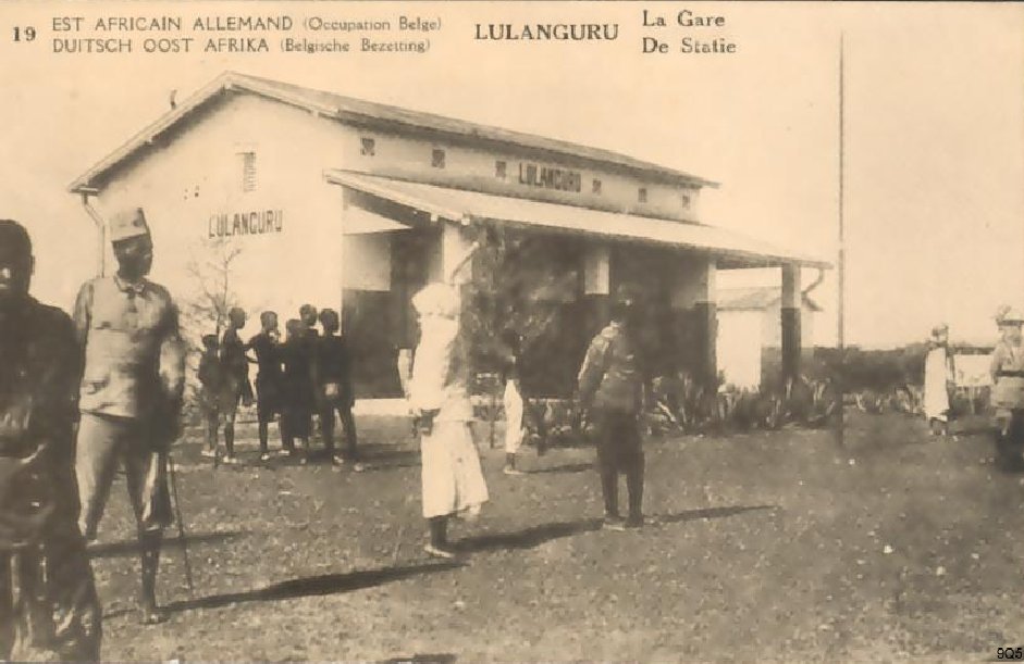 19 Lulanguru - La gare